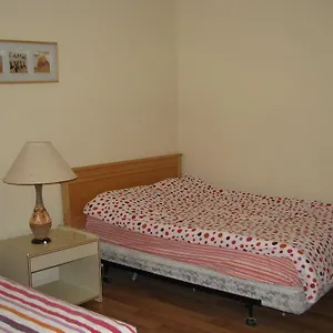 ** Guest house 525 Canada